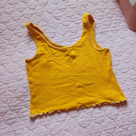 S Pineapple Crop Top - Picture 2 of 2
